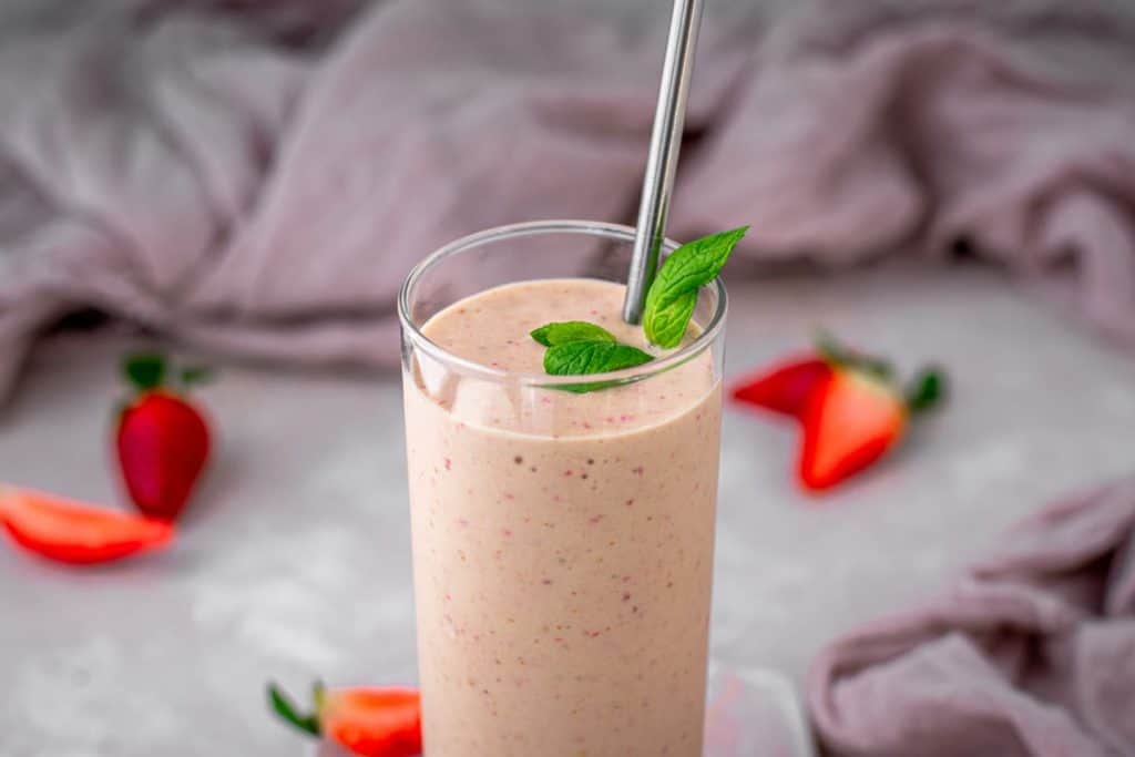 Keto Strawberry and Mint Smoothie